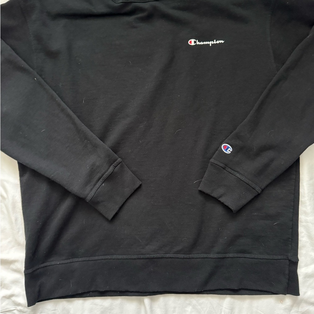 Champion Black Crewneck Sweatshirt with Iconic Logo